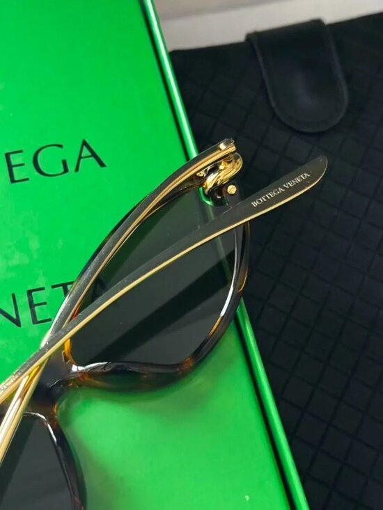 Bottega Veneta BV1390S Tortoise Cat Eye Sunglasses main image 6